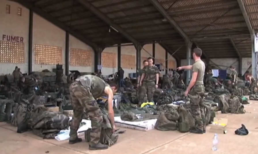 French Troops Arrive in Bamako to Re-take Northern Mali, 2013