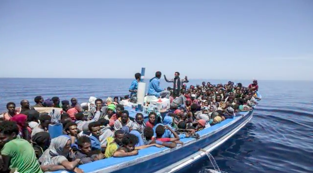 German Navy Rescues 430 Refugees in Mediterranean, May 2015