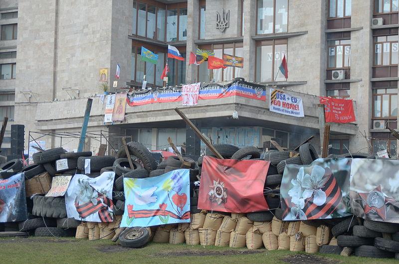 Donetsk Rebels Barricade Government Facilities, Eastern Ukraine, April 2014