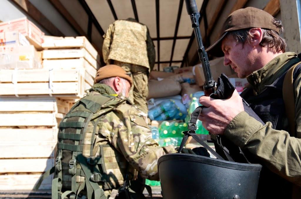 Ukrainian Soldiers get Resupplied in Donbass, August 2014