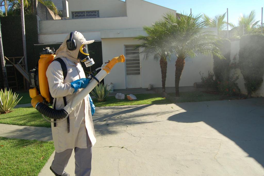 Agent for Endemic Diseases; Sao Paolo, Brazil, June 2007