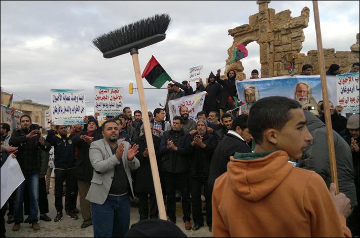 Civilians Protest the GNC, Shahhat Libya, February 2014