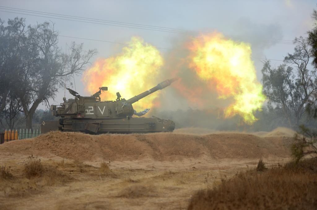 IDF Artillery Strike, Gaza, July 2014