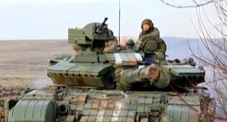 Ukrainian Government Forces Position Armor Near Debaltseve, Ukraine, Feb 2015