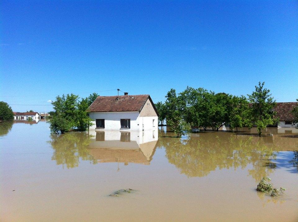 Flooding in Gunja, Croatia Konflictcam