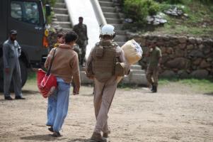 American Military Providing Humanitarian Aid to Pakistan Flood Victims, 2010