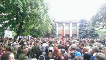 Funeral of Aleksy Mozgovoy, Commander of the Rebel Prizrak Brigade; Alchevsk, Ukraine, 2015