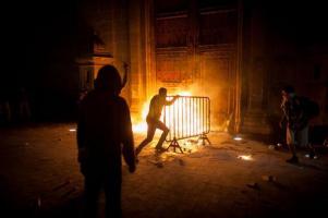 Mexico's Palacio Nacional Attacked by Protesters, November 2014