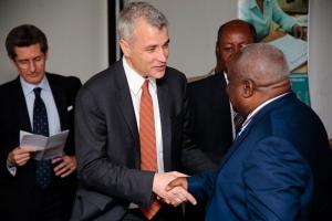 Security Council delegation meets former Burundian President Domitien Ndayizeye.