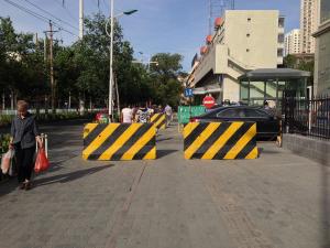 Urumqi Street Concrete Barricade