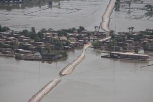 American Military Providing Humanitarian Aid to Pakistan Flood Victims, 2010