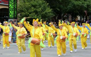 Falun Gong Members Participate in Memorial Day Parade; Rockville, Maryland, USA, May 2016