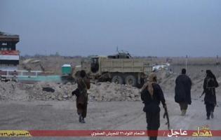 Islamic State Enters Captured Brigade 26 Iraqi Military Base , Tharthar - Iraq , Mar 2015